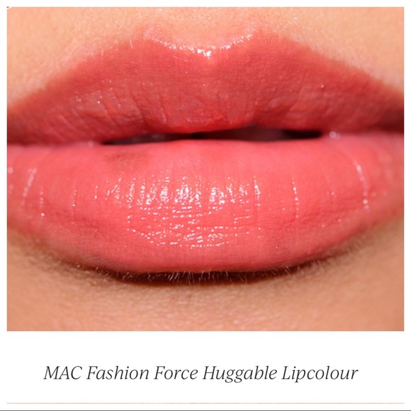 🎉HP🎊 NIB “FASHION FORCE” Huggable Lipcolour Gel Gloss Semi Opaque Coral - Picture 12 of 16